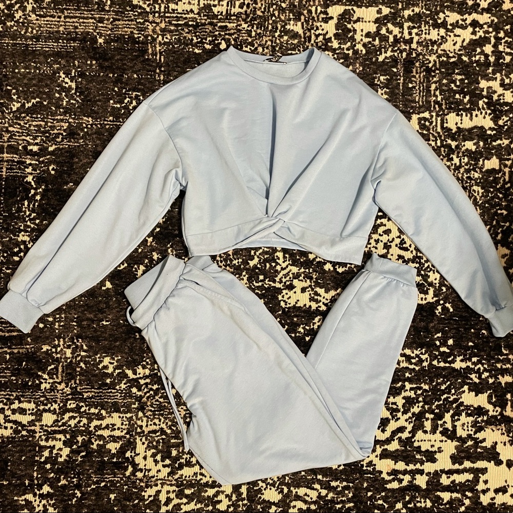 Fashion Nova Crop Top jogger set